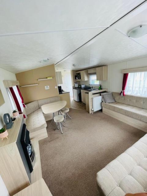 Lakeside Holiday Rentals - Delta Northampton Esterno foto