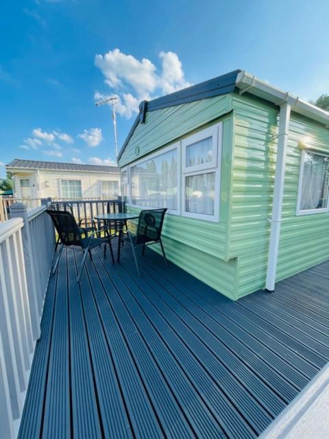 Lakeside Holiday Rentals - Delta Northampton Esterno foto